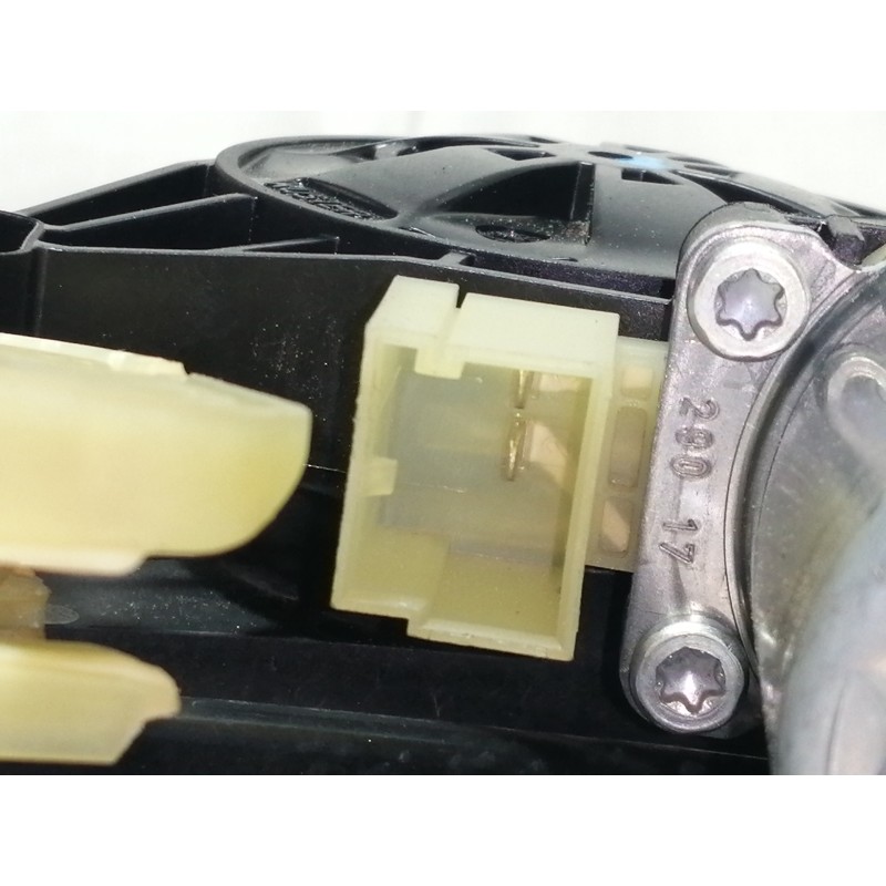 Recambio de elevalunas delantero derecho para audi a4 berlina (8w2) advanced edition referencia OEM IAM 8W0837462 8W0959802 