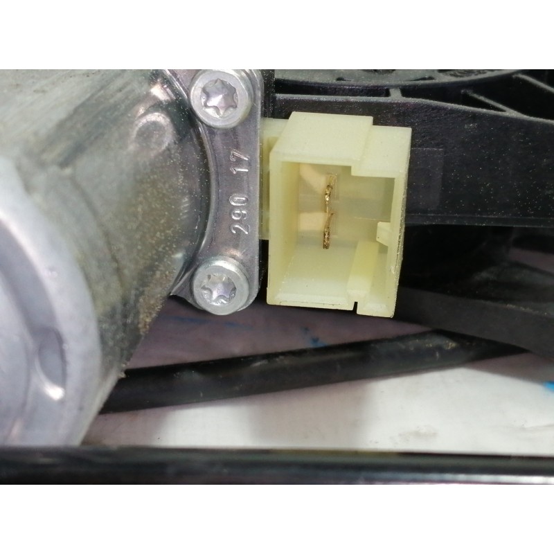 Recambio de elevalunas delantero izquierdo para audi a4 berlina (8w2) advanced edition referencia OEM IAM 8W0959801  