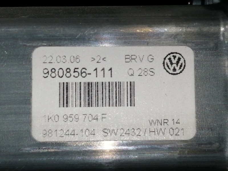Recambio de elevalunas trasero derecho para volkswagen passat berlina (3c2) highline referencia OEM IAM 980862107 0612522002 1K0