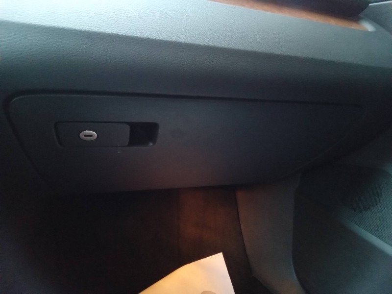 Recambio de guantera para volkswagen passat berlina (3c2) highline referencia OEM IAM 3C1857097 3C1857114 3C1857101