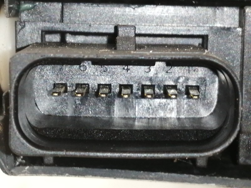 Recambio de cerradura puerta delantera derecha para peugeot 308 style referencia OEM IAM 9810309380  