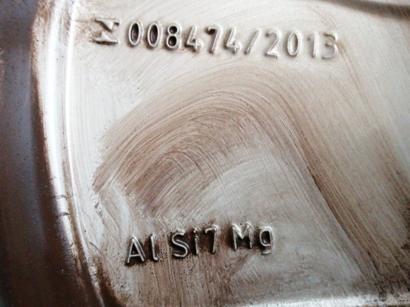 Recambio de llanta para audi a4 berlina (8w2) advanced edition referencia OEM IAM 16´´ 008474/2013 E-7.0JX16H2 ET35