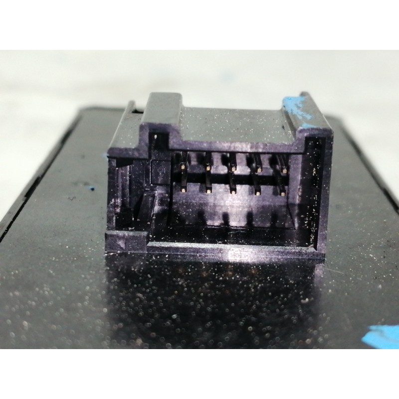 Recambio de mando elevalunas delantero izquierdo para audi a4 berlina (8w2) advanced edition referencia OEM IAM 8W0959851E  