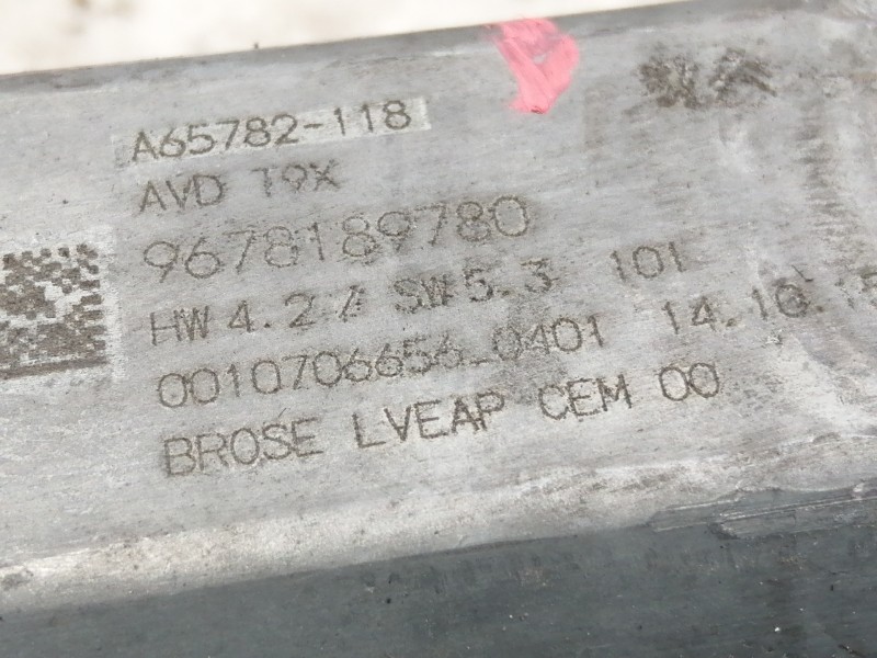 Recambio de elevalunas delantero derecho para peugeot 308 style referencia OEM IAM 9678189780 A65782118 0010706656 ELECTRICO 5 P