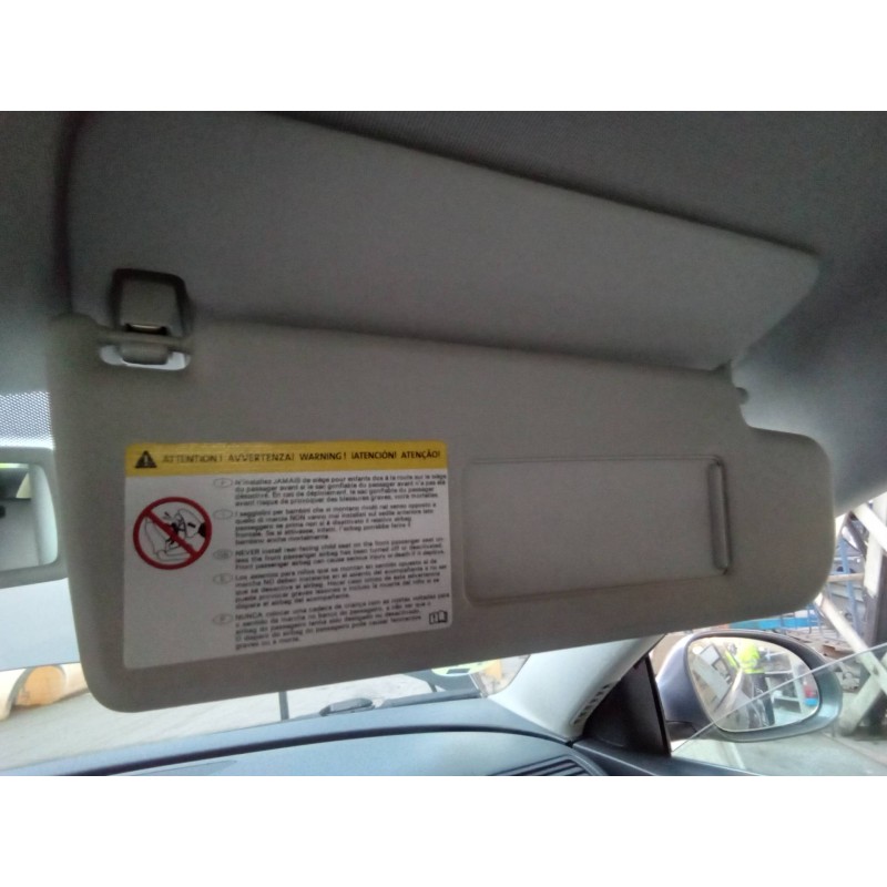 Recambio de parasol derecho para volkswagen passat berlina (3c2) highline referencia OEM IAM 3C0857552S  