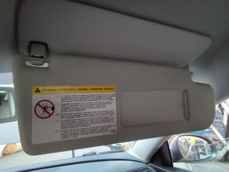 Recambio de parasol derecho para volkswagen passat berlina (3c2) highline referencia OEM IAM 3C0857552S  
