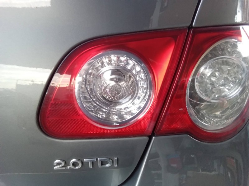 Recambio de piloto trasero derecho interior para volkswagen passat berlina (3c2) highline referencia OEM IAM 3C5945094E  