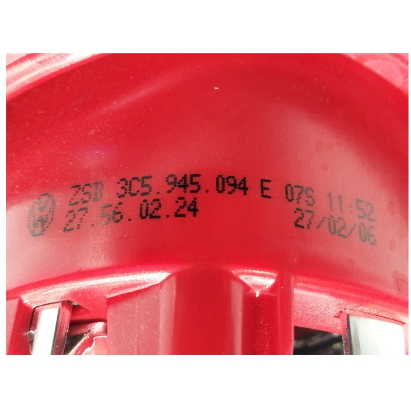 Recambio de piloto trasero derecho interior para volkswagen passat berlina (3c2) highline referencia OEM IAM 3C5945094E  