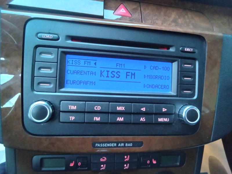 Recambio de sistema audio / radio cd para volkswagen passat berlina (3c2) highline referencia OEM IAM 1K0035195B  