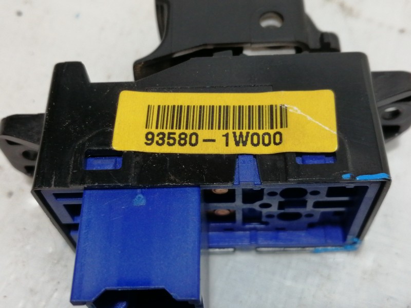 Recambio de mando elevalunas trasero izquierdo para kia rio concept referencia OEM IAM 935801W000  