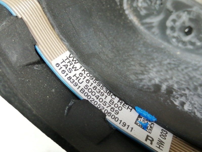 Recambio de volante para volkswagen passat berlina (3c2) highline referencia OEM IAM 3C0419091 3C0419091LE74 1K095953F / 1K09595