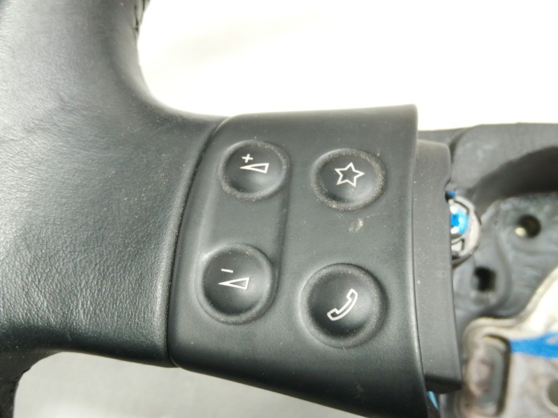 Recambio de volante para volkswagen passat berlina (3c2) highline referencia OEM IAM 3C0419091 3C0419091LE74 1K095953F / 1K09595