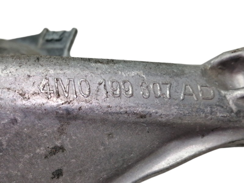 Recambio de soporte motor izquierdo para audi a4 berlina (8w2) advanced edition referencia OEM IAM 4M0199307AD  