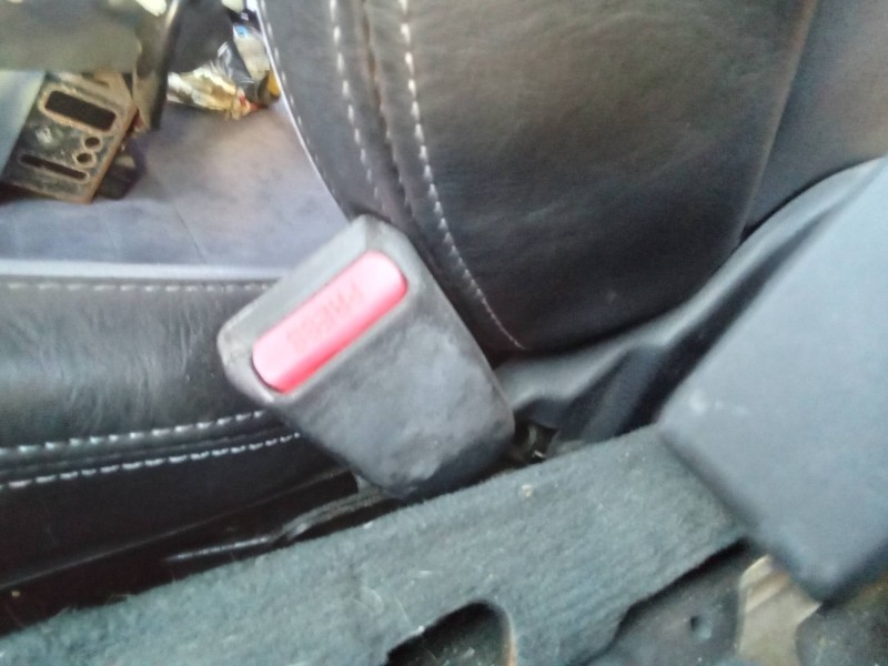 Recambio de enganche cinturon delantero derecho para subaru svx c11/c12 (cx) 3.3 svx coupe referencia OEM IAM   