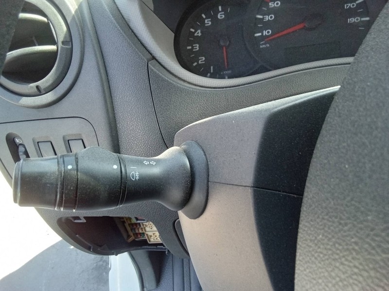 Recambio de mando multifuncion para renault master kasten 2.3 dci diesel cat referencia OEM IAM 681720005RC 681720005R 