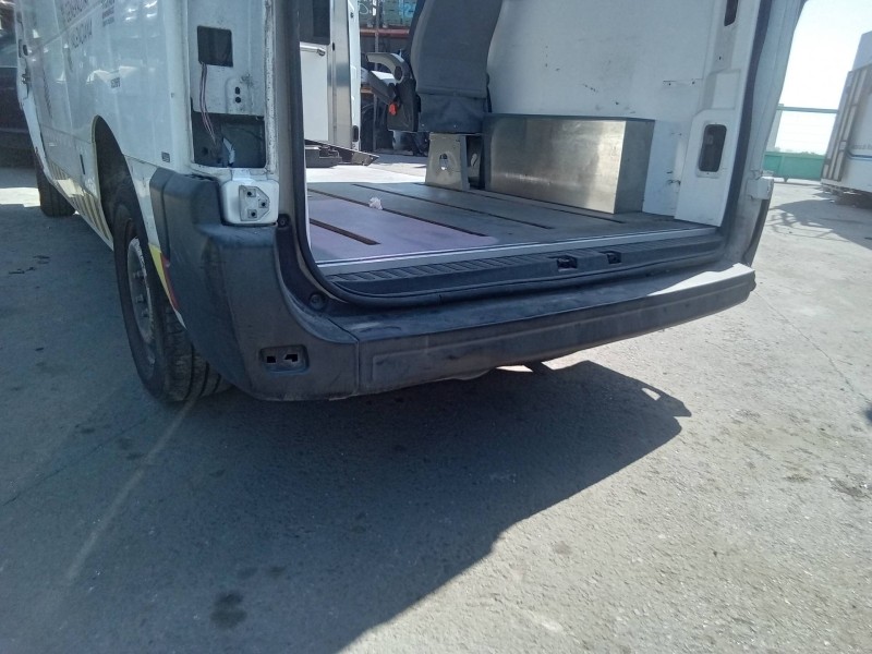 Recambio de paragolpes trasero para renault master kasten 2.3 dci diesel cat referencia OEM IAM   