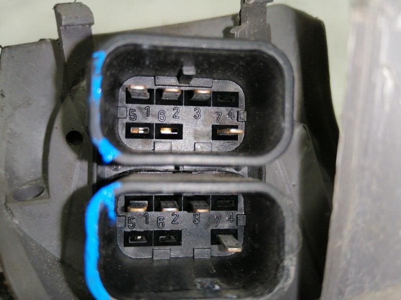 Recambio de mando elevalunas delantero izquierdo para ford ka (ccq) básico referencia OEM IAM 98KBB24185  