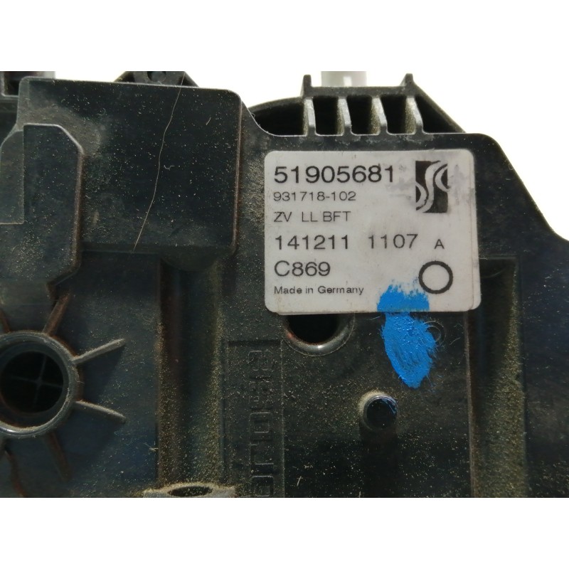 Recambio de cerradura puerta delantera derecha para fiat punto (199) easy referencia OEM IAM 51905681 931718102 1412111107