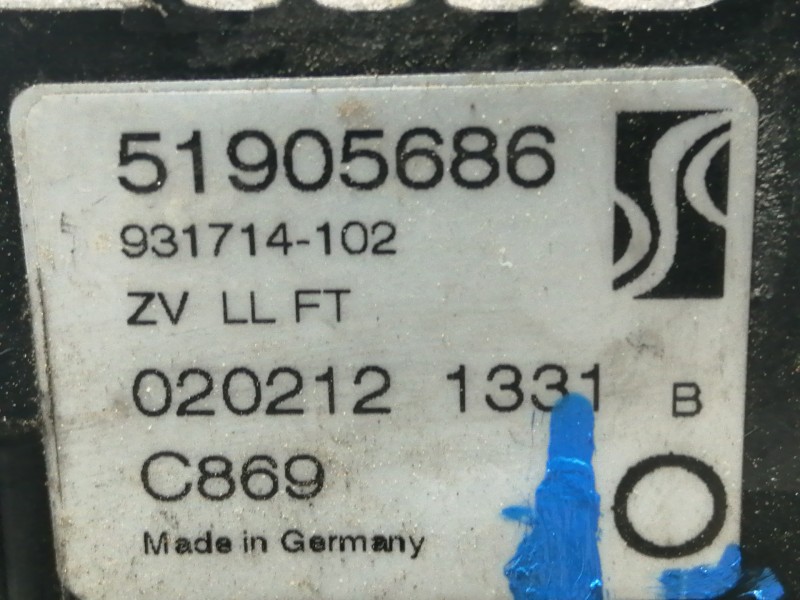 Recambio de cerradura puerta delantera izquierda para fiat punto (199) easy referencia OEM IAM 51905686 931714102 0202121331