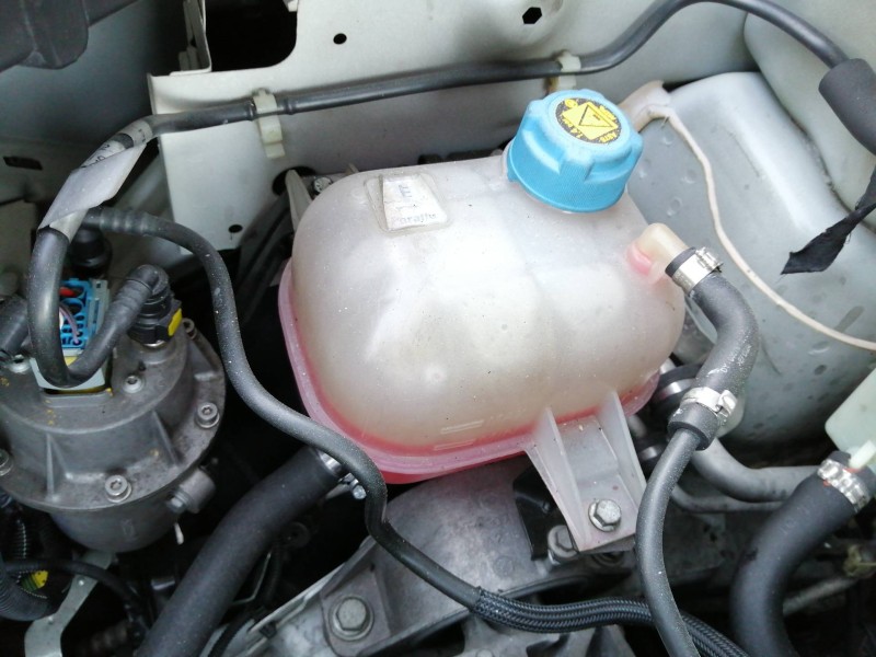 Recambio de deposito expansion para fiat doblo active referencia OEM IAM 51891028  