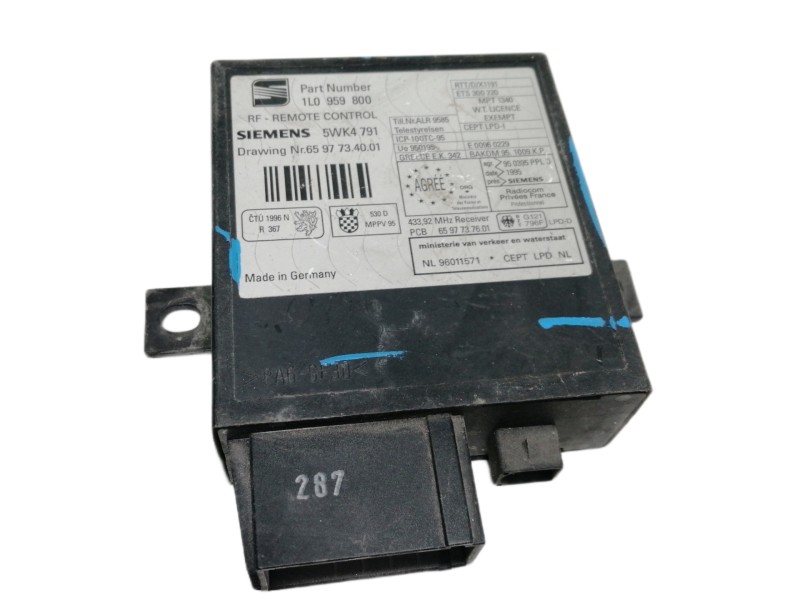 Recambio de centralita cierre para seat ibiza (6k1) signo referencia OEM IAM 1L0959800 5WK4791 