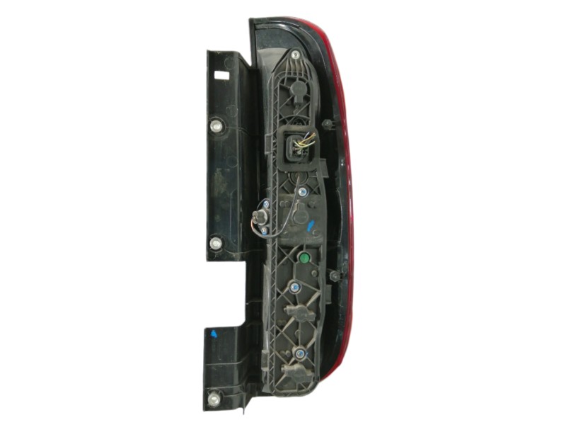 Recambio de piloto trasero izquierdo para fiat doblo active referencia OEM IAM 0051830565 20380751 20580748 20380748