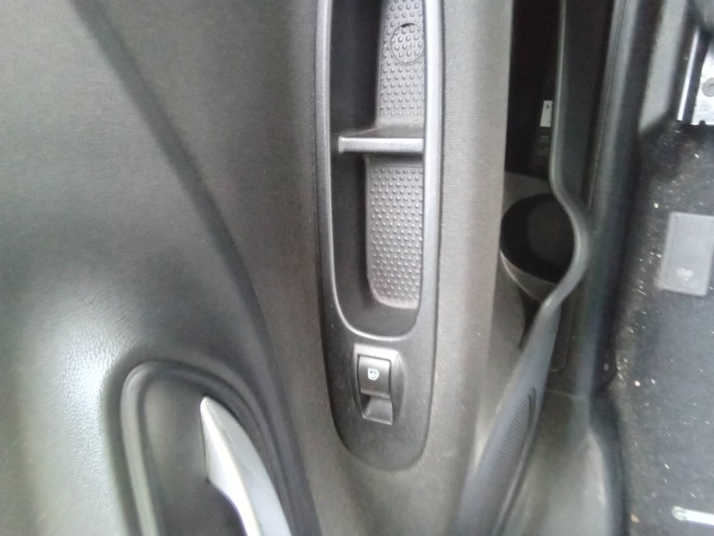 Recambio de mando elevalunas delantero derecho para fiat punto (199) easy referencia OEM IAM 735500049  