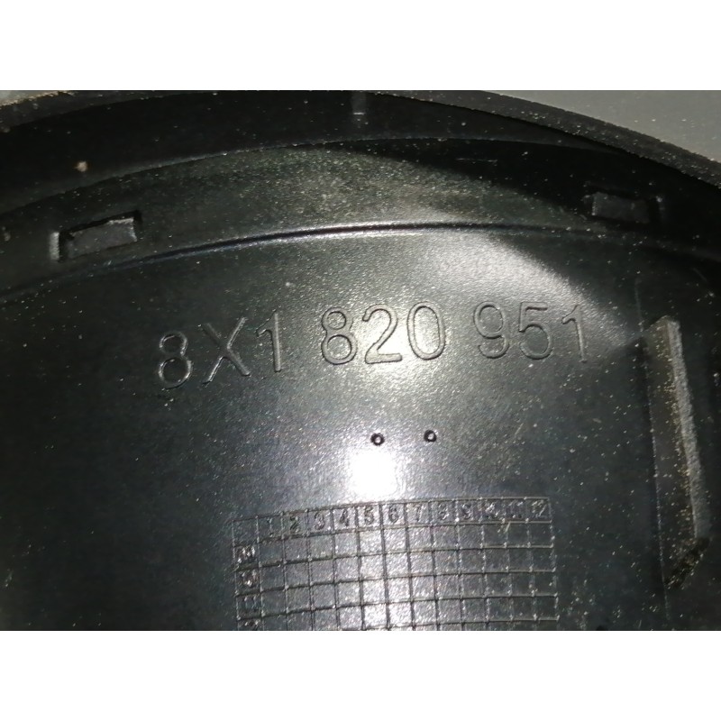 Recambio de rejilla aireadora para audi a1 sportback (8xa) attraction referencia OEM IAM 8X1820951  