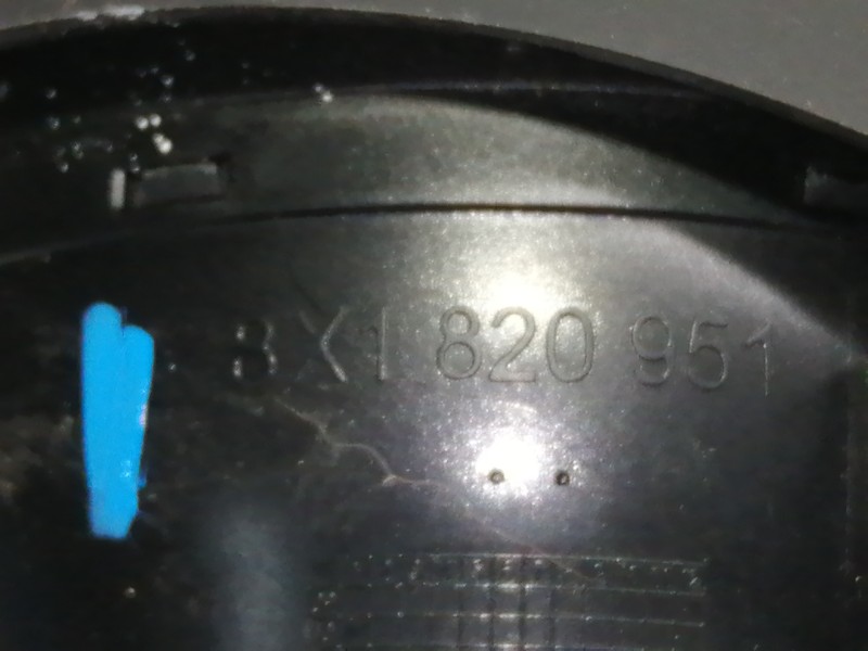 Recambio de rejilla aireadora para audi a1 sportback (8xa) attraction referencia OEM IAM 8X1820951  