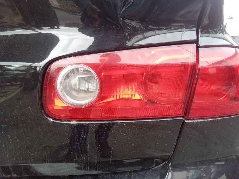 Recambio de piloto trasero derecho interior para renault laguna ii (bg0) confort authentique referencia OEM IAM   