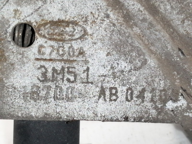 Recambio de cerradura capot para ford focus berlina (cak) ambiente referencia OEM IAM 3M5116700AB C7G0A 