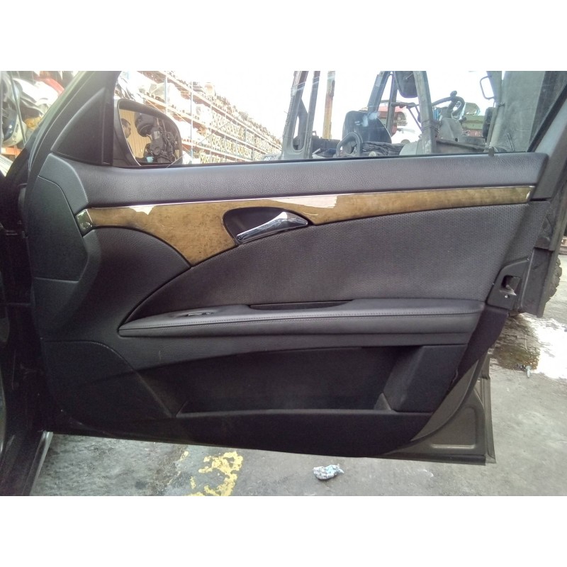 Recambio de guarnecido puerta delantera derecha para mercedes-benz clase e (w211) berlina e 220 cdi (211.008) referencia OEM IAM