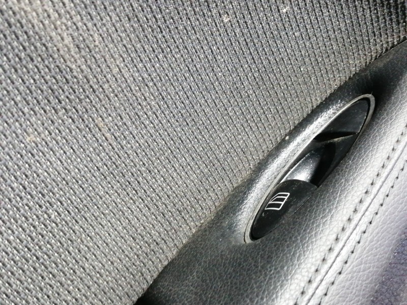 Recambio de guarnecido puerta trasera izquierda para mercedes-benz clase e (w211) berlina e 220 cdi (211.008) referencia OEM IAM