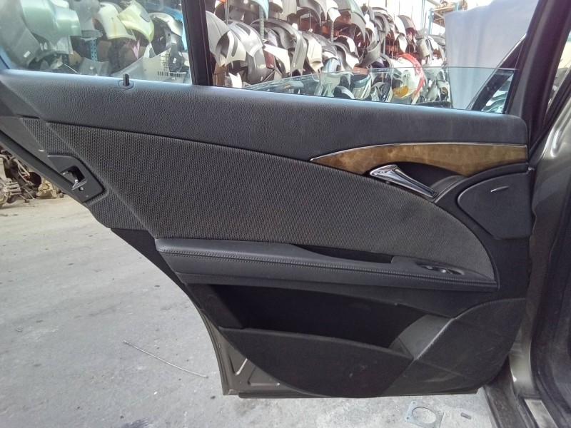 Recambio de guarnecido puerta trasera izquierda para mercedes-benz clase e (w211) berlina e 220 cdi (211.008) referencia OEM IAM