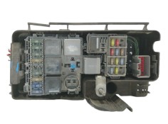 Recambio de caja reles / fusibles para volvo xc90 d5 kinetic (5 asientos) (136kw) referencia OEM IAM 30797010 30728134  2