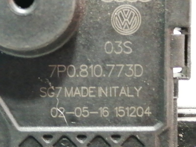 Recambio de tapa exterior combustible para skoda fabia like referencia OEM IAM 7P0810773D  