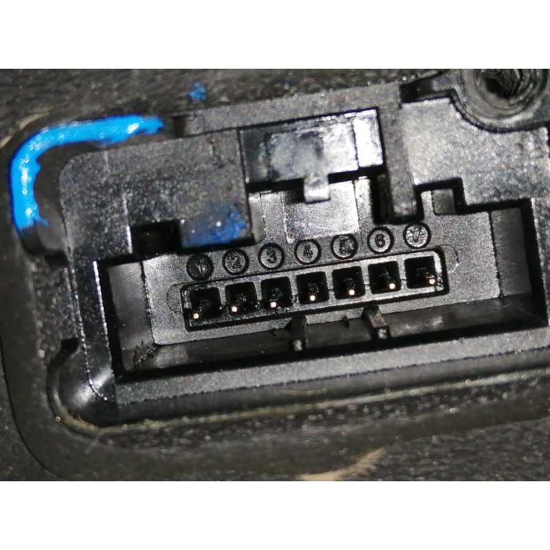 Recambio de cerradura puerta delantera derecha para skoda fabia like referencia OEM IAM 6V1837016A  