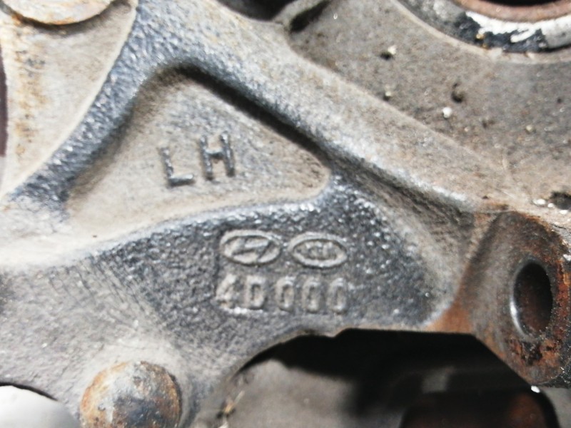 Recambio de mangueta delantera izquierda para kia carnival 2.9 crdi vgt active referencia OEM IAM 517154D000  