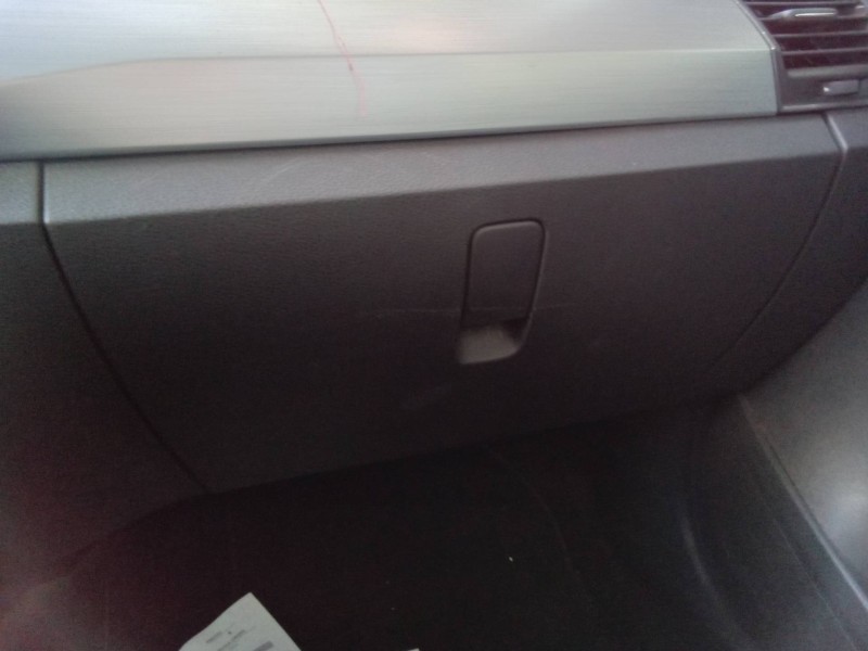 Recambio de guantera para skoda fabia like referencia OEM IAM 6V1857097H 6V1857097M 6V1857097N 6V1857097P 6V1857097Q 6V1857097R 