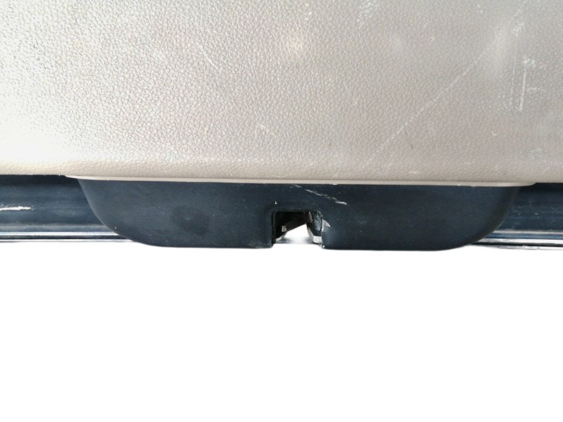 Recambio de porton trasero para kia carnival 2.9 crdi vgt active referencia OEM IAM COMPLETO  