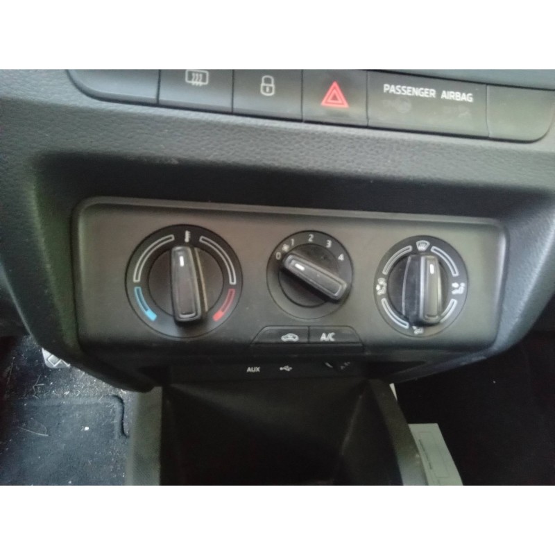Recambio de mando calefaccion / aire acondicionado para skoda fabia like referencia OEM IAM 6V0820045A E1081694 