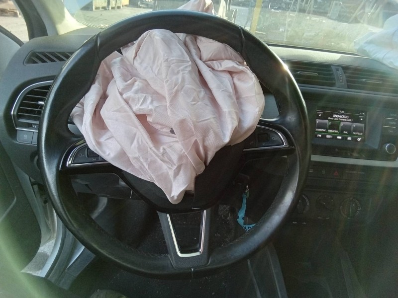 Recambio de volante para skoda fabia like referencia OEM IAM 3V0419091LCWE 309311399340AA 0060022307