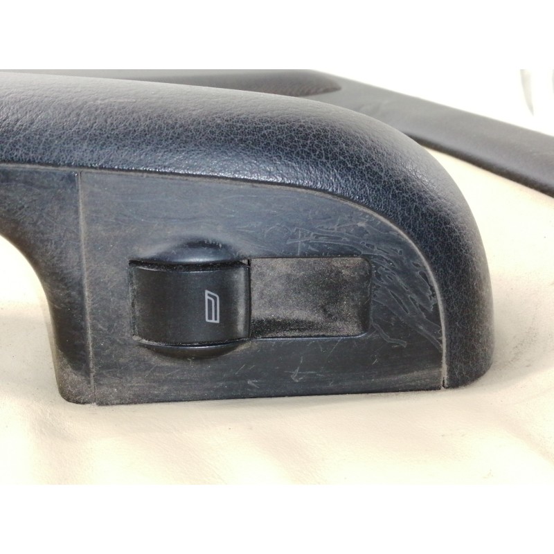 Recambio de guarnecido puerta trasera derecha para audi a6 berlina (4b2) 2.8 v6 30v referencia OEM IAM 4B0867306 9810523643 4B08