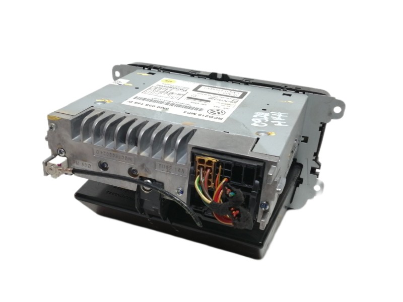 Recambio de sistema audio / radio cd para volkswagen polo (6r1) advance bluemotion referencia OEM IAM 5M0035156D  