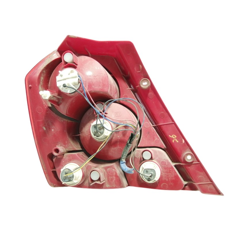 Recambio de piloto trasero derecho para chevrolet kalos 1.2 se referencia OEM IAM 300267R  