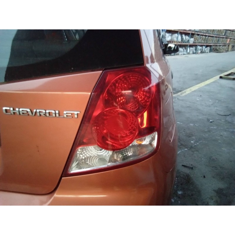 Recambio de piloto trasero derecho para chevrolet kalos 1.2 se referencia OEM IAM 300267R  