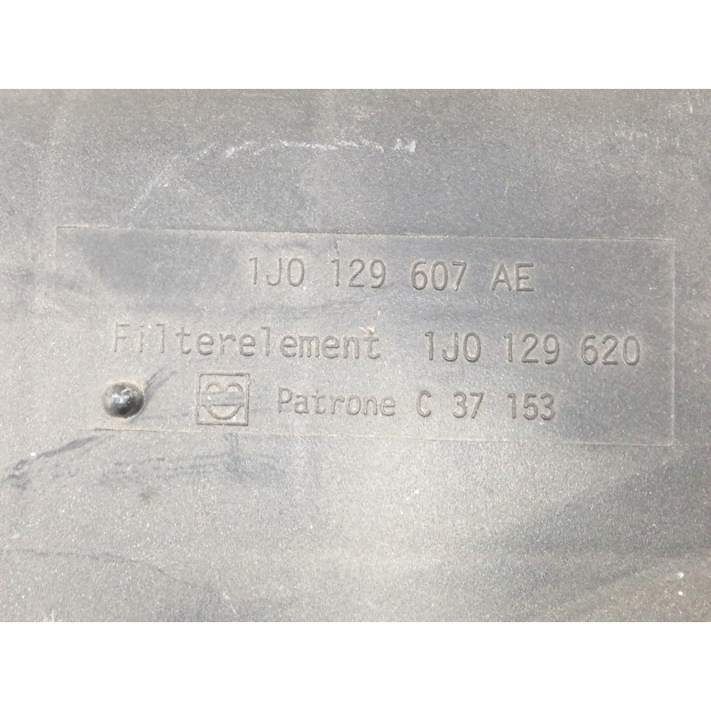 Recambio de filtro aire para audi a3 (8l) 1.9 tdi ambiente referencia OEM IAM 1J0129607AE 1J0129620 C37153