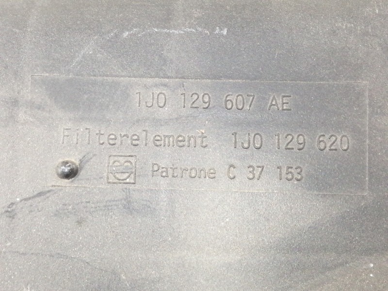 Recambio de filtro aire para audi a3 (8l) 1.9 tdi ambiente referencia OEM IAM 1J0129607AE 1J0129620 C37153