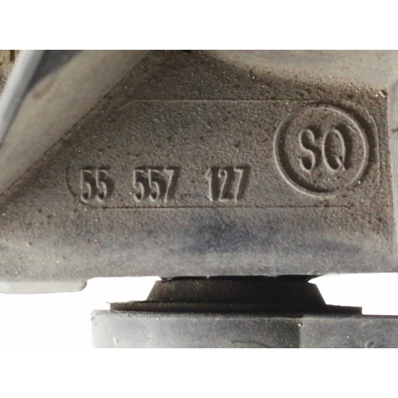 Recambio de filtro aire para opel zafira b cosmo referencia OEM IAM 55557127  