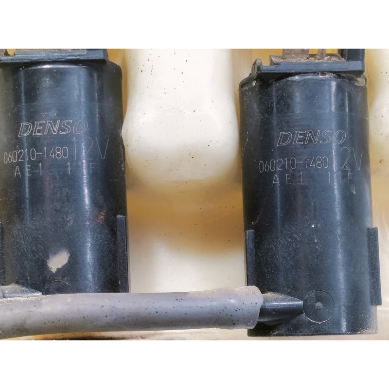 Recambio de deposito limpia para tata safari 42fd referencia OEM IAM 0602101480  